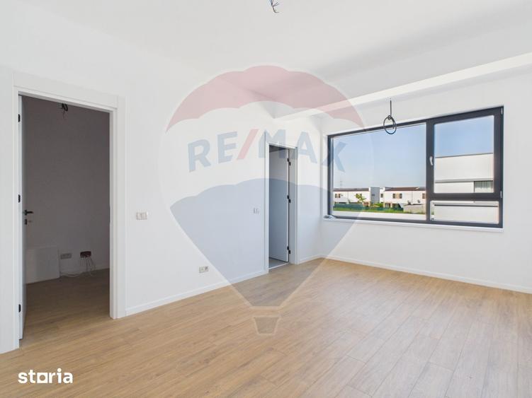Casă cu 4 camere cu Teren 271 Mp în Moara Vlăsiei