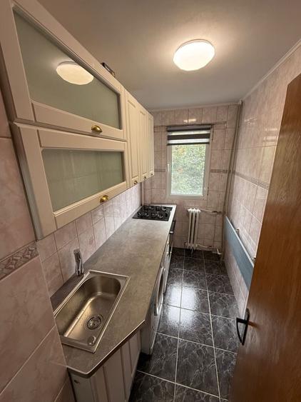 Apartament de 2 camere in zona Lujerului la 2 3 minute de metrou - 2