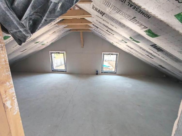 Casă cu 4 camere cu Teren 300 Mp în Prelungirea Ghencea