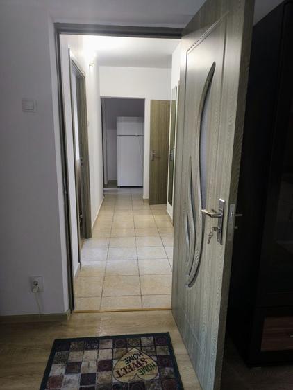 Inchiriez apartament 2 camere , metrou Titan - 4