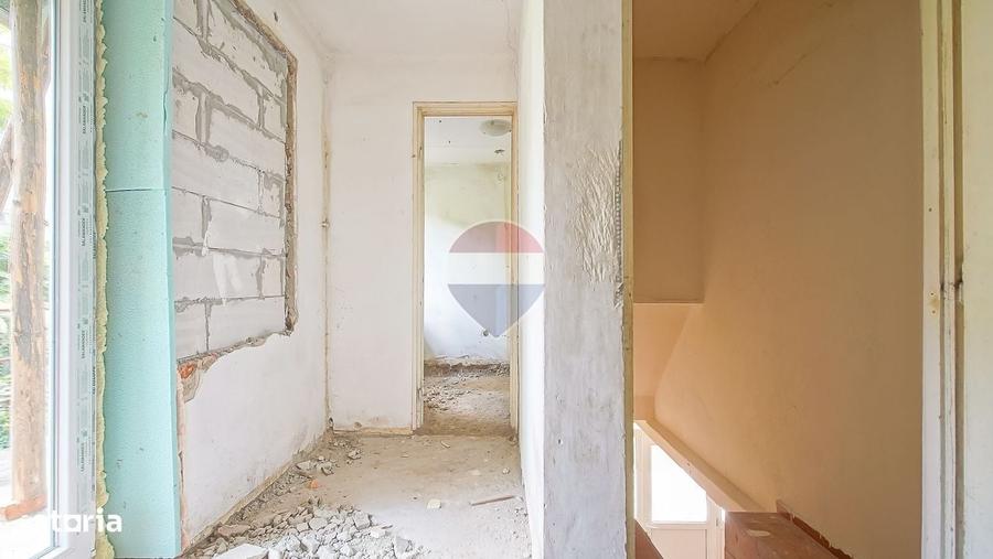 Casă cu 4 camere în Centrul Civic