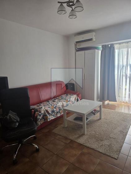 Apartament cu 2 camere decomandat în P-ța Alba Iulia