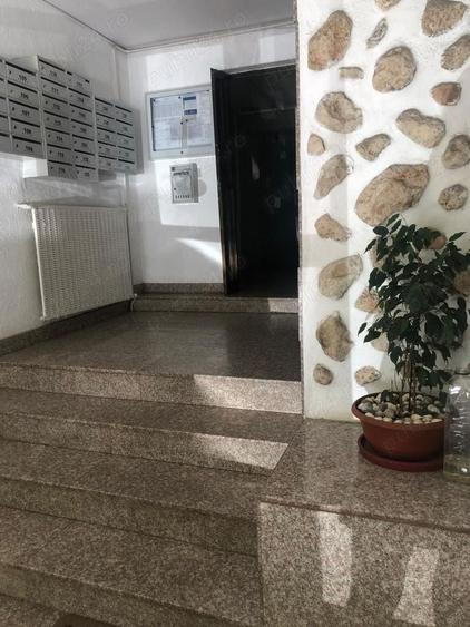 Garsonieră decomandată în Calea Călărașilor