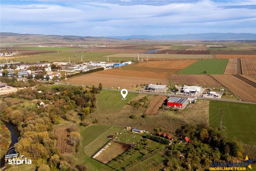 Teren de 5800 mp, în Central