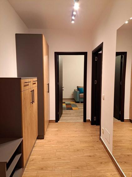 Apartament cu 2 camere decomandat în Splaiul Independenței