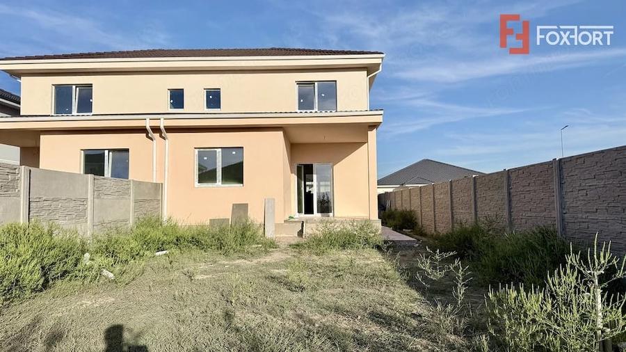 Casă cu 4 camere cu Teren 302 Mp în Moșnița Nouă
