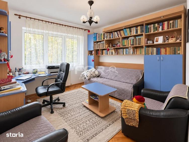 Casă cu 4 camere cu Teren 1014 Mp în Central