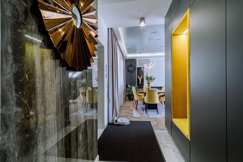 Apartament cu 4 camere în Centru Civic