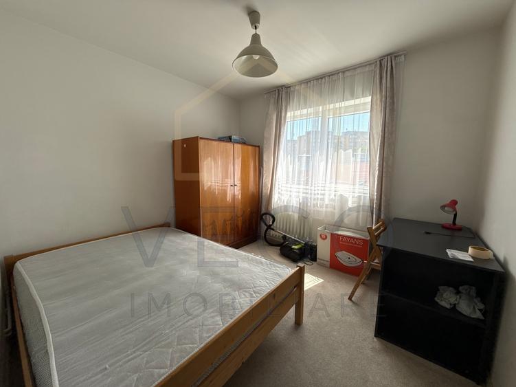 Apartament cu 3 camere semidecomandat, mobilat în Mănăștur