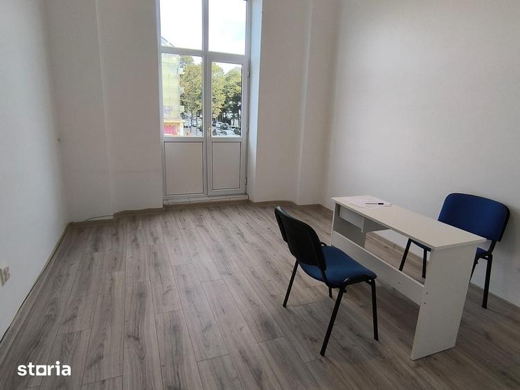 Spațiu comercial, de 809.89 mp, în Gara