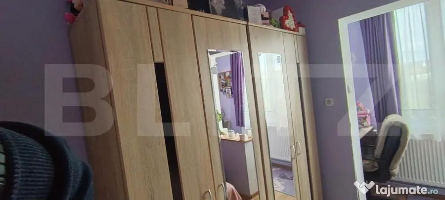 Apartament cu 3 camere decomandat în Central