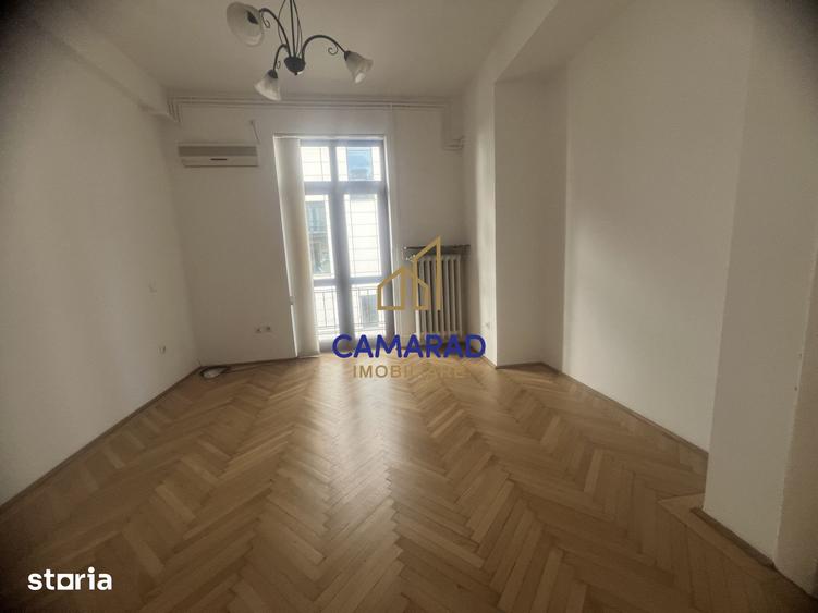 Apartament cu 3 camere în Victoriei