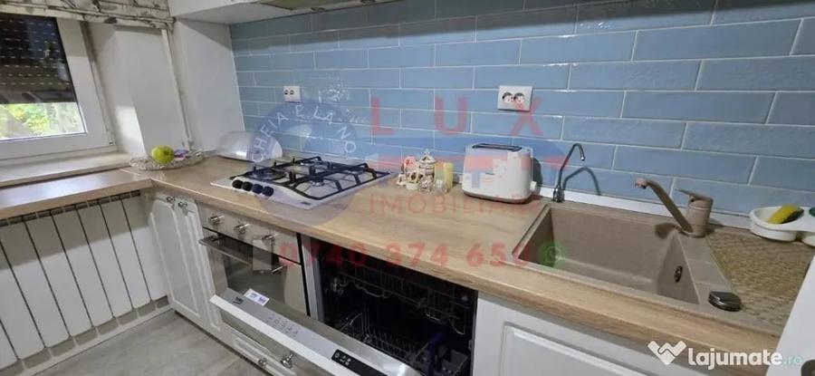 Apartament cu 3 camere decomandat în Babadag