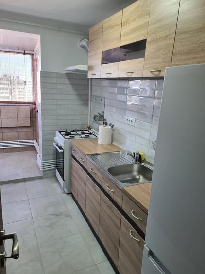 Apartament cu 2 camere decomandat în Micro 19