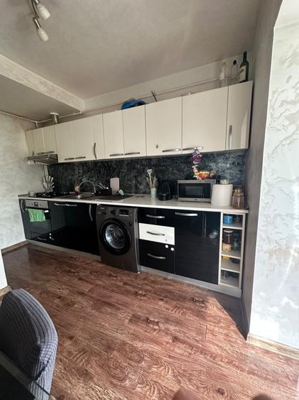 Apartament cu 2 camere decomandat, mobilat în Buzaului