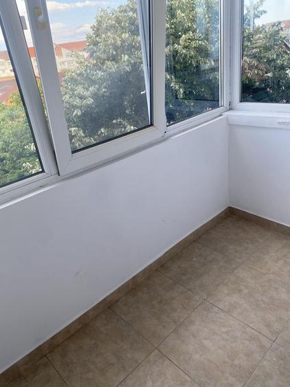Apartament cu 2 camere semidecomandat în Exterior Vest