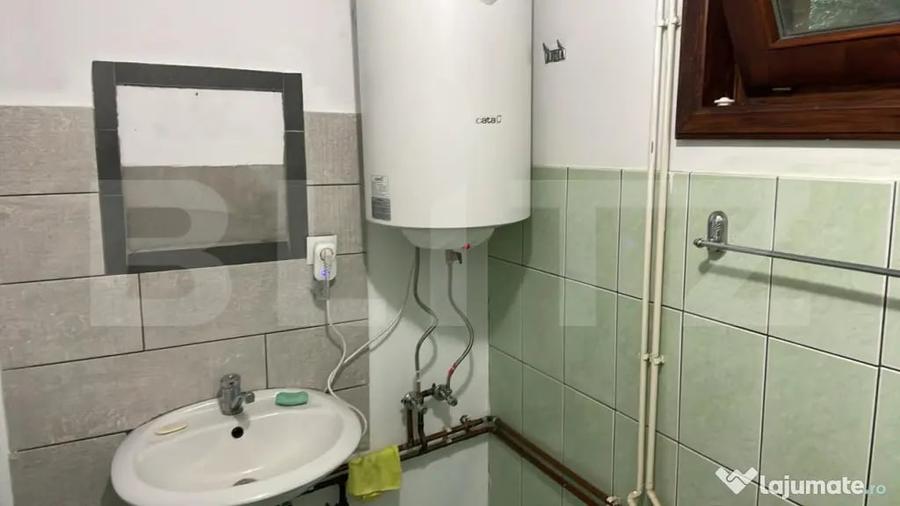 Casă cu 3 camere cu Teren 2460 Mp în Câmpu Cetății