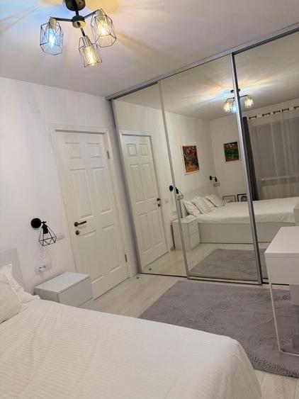 Apartament cu 2 camere semidecomandat în Cetate
