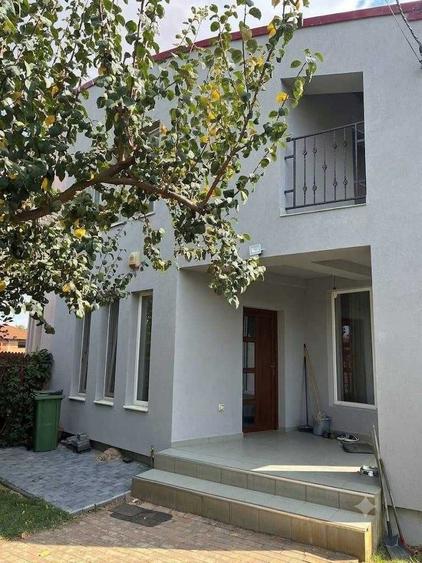 Casă cu 4 camere cu Teren 980 Mp în Săcălaz