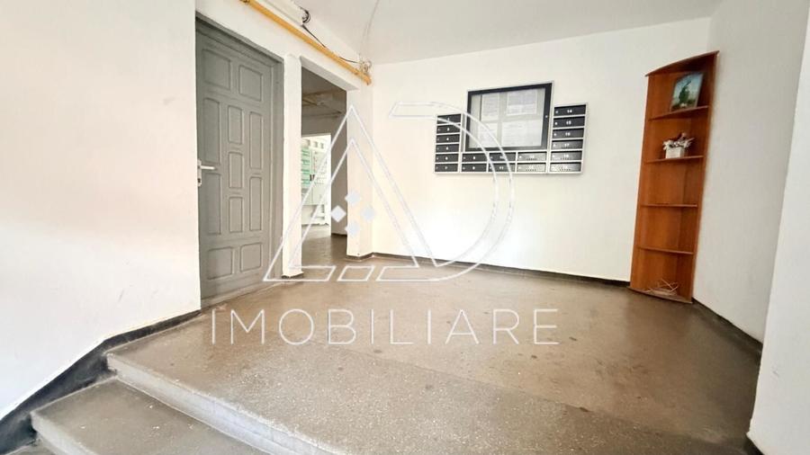 Apartament cu 3 camere în 9 Mai