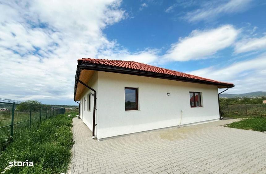 Casă cu 4 camere în Juc-Herghelie