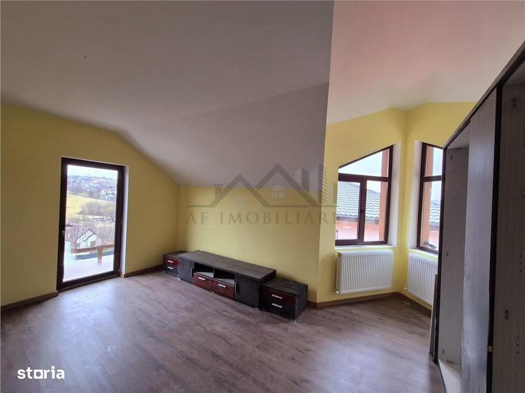 Casă cu 5 camere cu Teren 464 Mp în Bucium