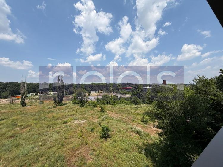 Apartament cu 3 camere, mobilat în Central