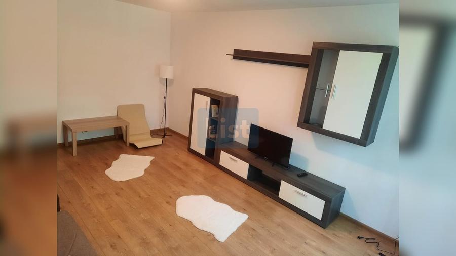 Apartament cu 3 camere decomandat în Ghencea