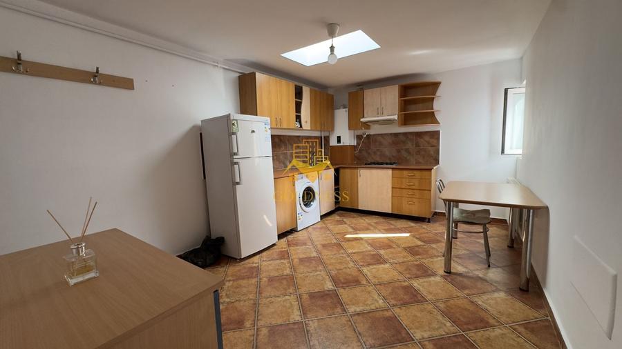 Apartament cu 2 camere decomandat, mobilat în Zorilor