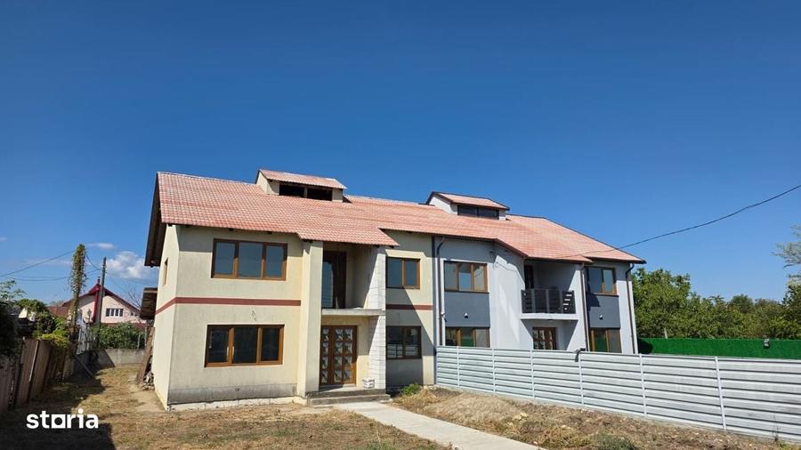 Casă cu 4 camere cu Teren 700 Mp în Garoafa