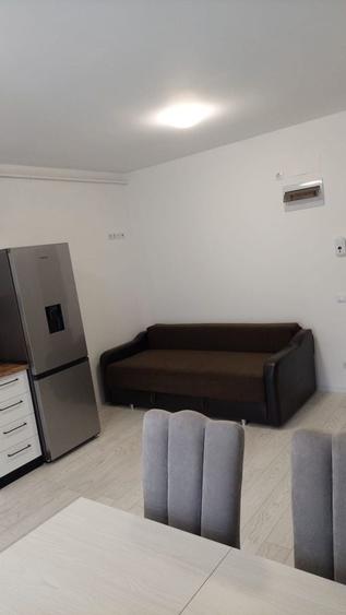 Apartament cu 2 camere decomandat în Exterior Vest