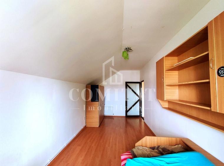 Apartament cu 3 camere decomandat, mobilat în Zorilor