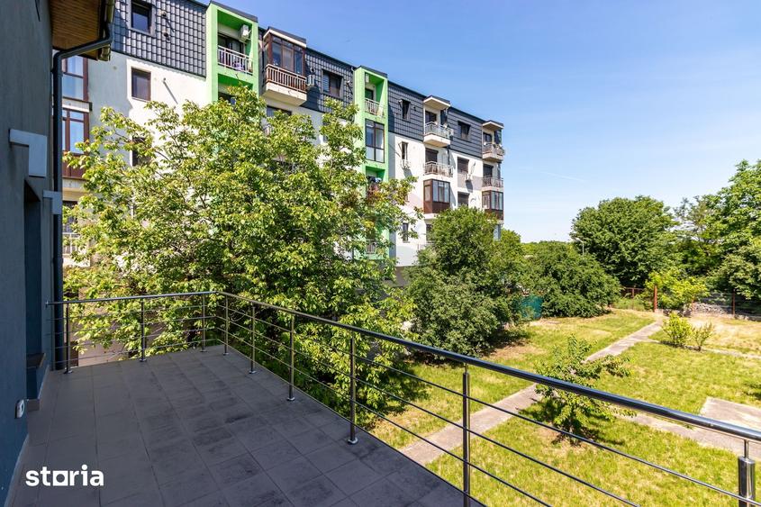 Teren de 2436 mp, în Rahova