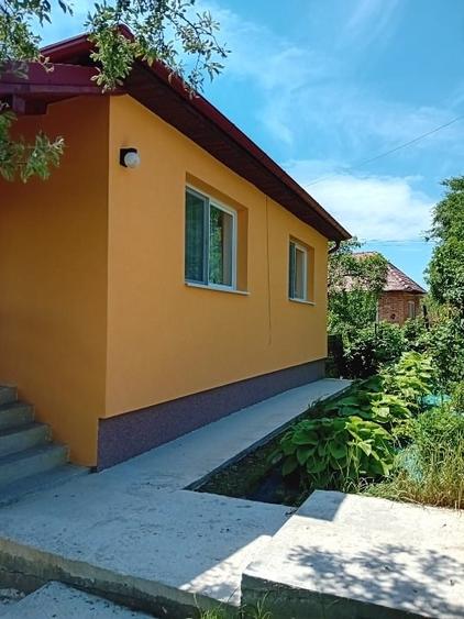 Casă individuală cu 4 camere cu Teren 1997 Mp în Mica