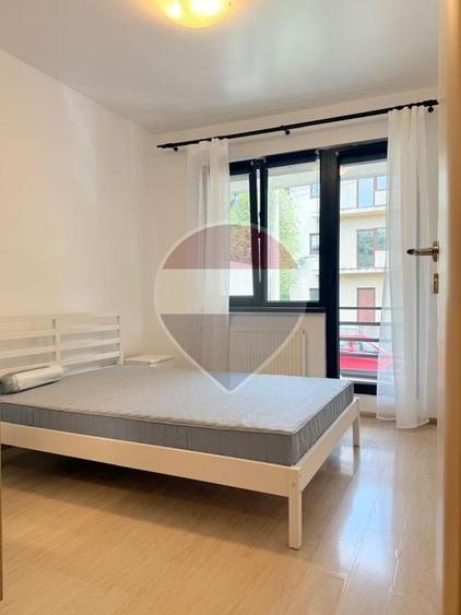 Apartament cu 2 camere semidecomandat, mobilat în Bucureștii Noi