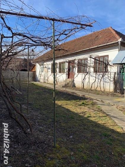 Casă cu 3 camere în Novaci