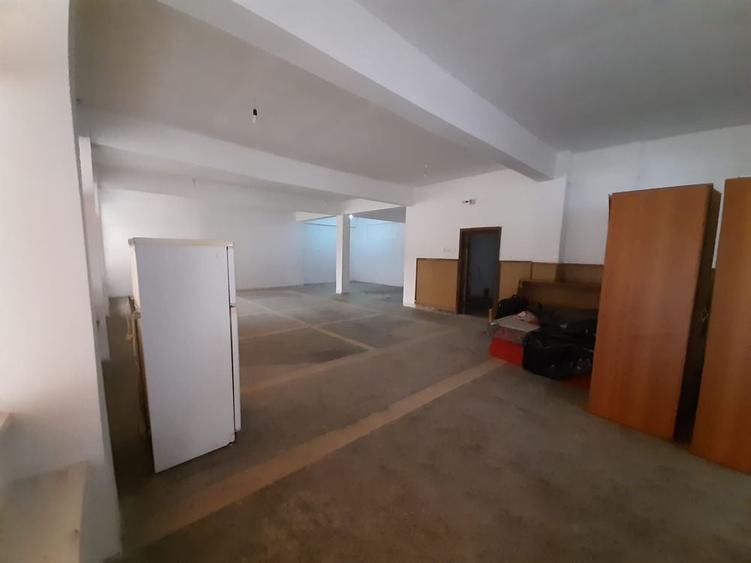 Spațiu comercial, de 1,390 mp, în Exterior Vest