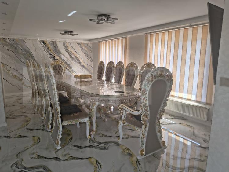 Casă individuală cu 5 camere cu Canalizare în Gherla