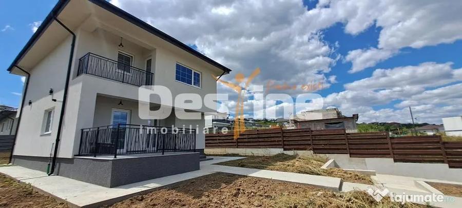 Casă cu 4 camere cu Teren 400 Mp în Valea Adâncă