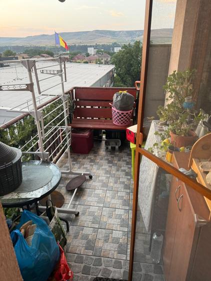 Garsonieră semidecomandată, mobilată în Florești