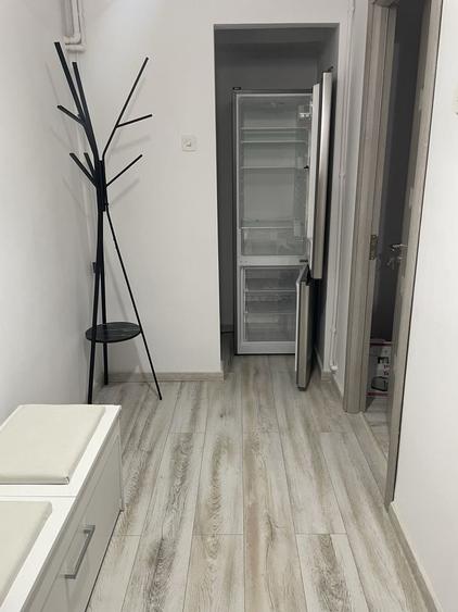 Garsonieră decomandată în Micro 3