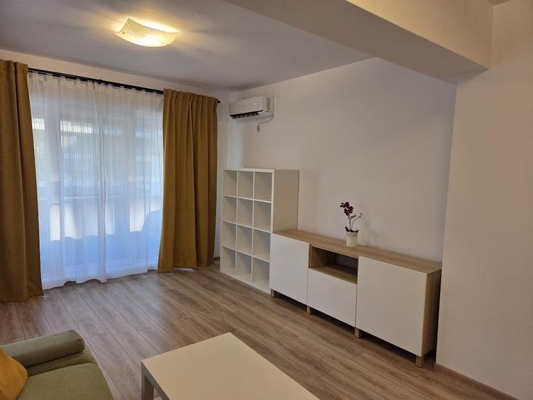 Apartament cu 2 camere decomandat în Titulescu