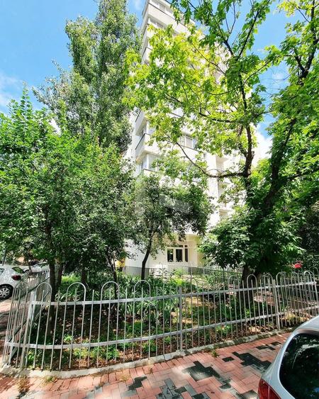 Garsonieră decomandată în Nerva Traian