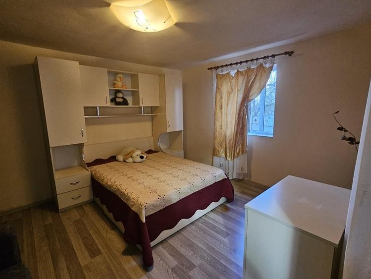Casă individuală cu 3 camere cu Teren 1090 Mp în Pielești