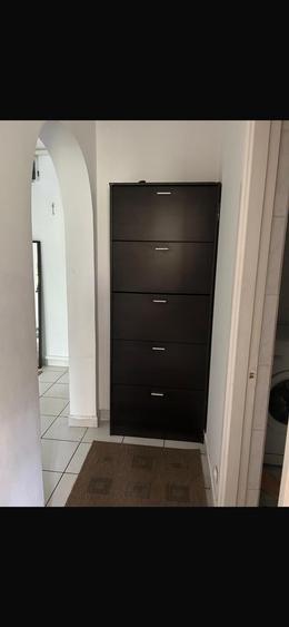 Apartament cu 3 camere semidecomandat în Drumul Taberei