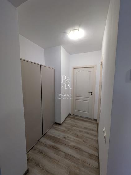 Apartament cu 2 camere semidecomandat, mobilat în Florești