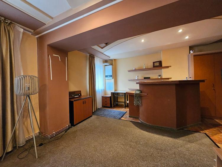 Oferta inchiriere garsoniera in Craiovei, parter,  260 EURO - 6