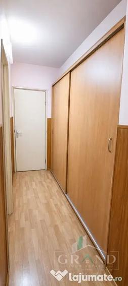 Apartament cu 3 camere semidecomandat în Mănăștur