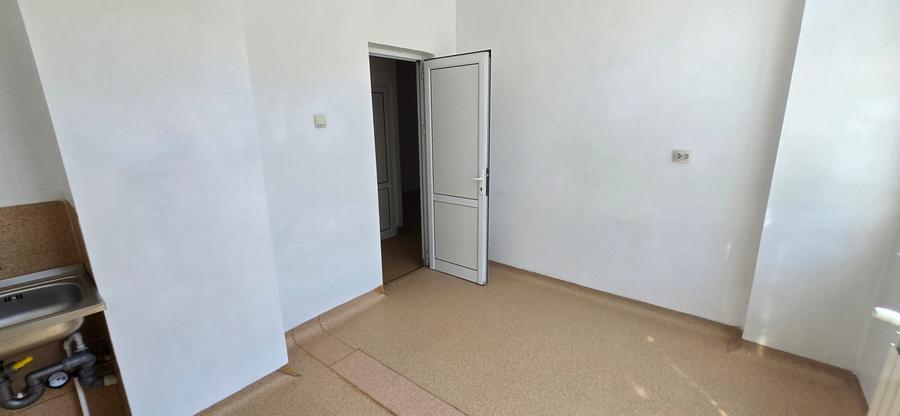 Spațiu comercial, de 90 mp, în Central
