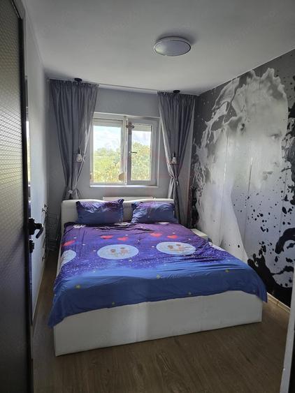 Apartament cu 3 camere decomandat în Micro 16